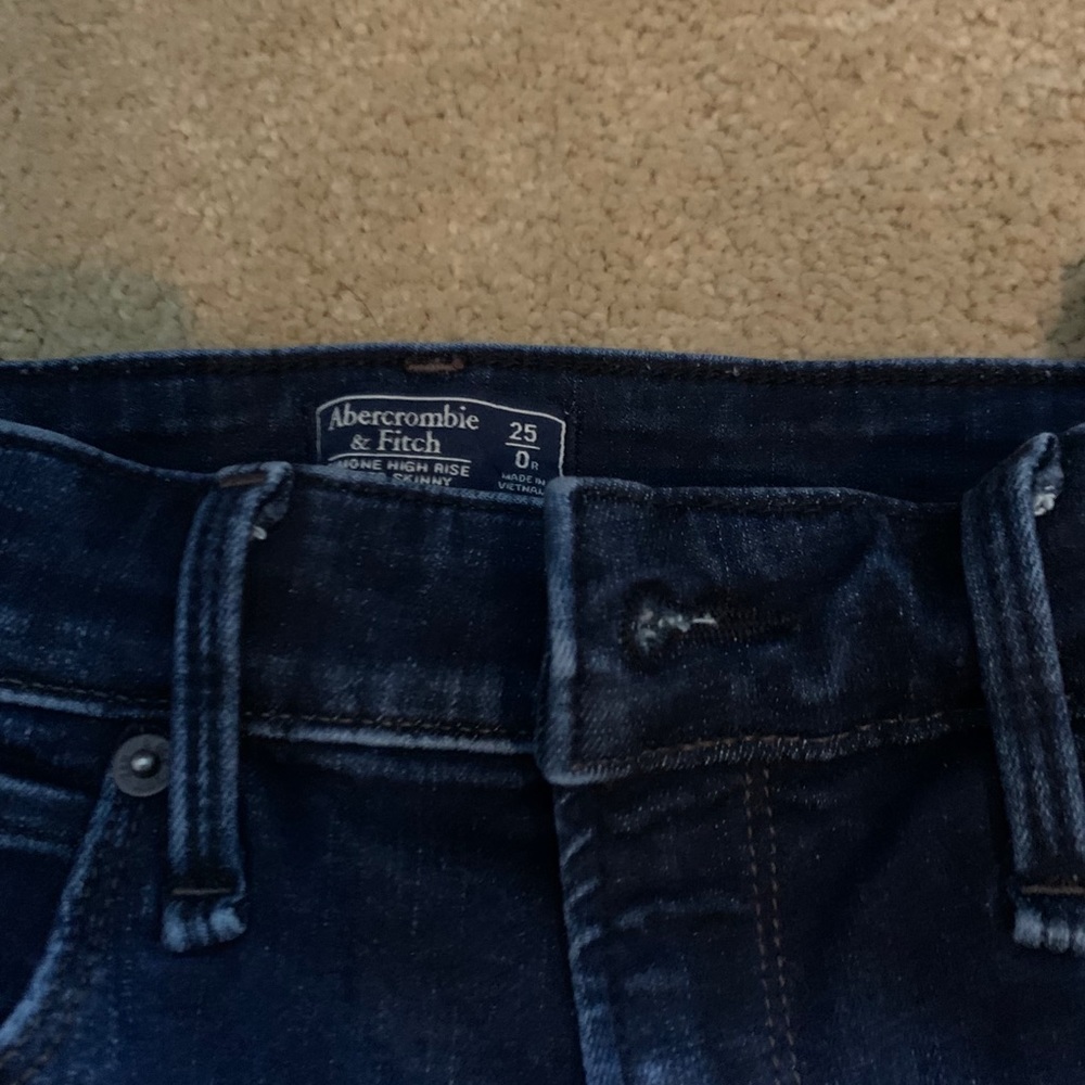 A&F Pants: 0R/25 SIMONE HIGH RISE SUPER SKINNY